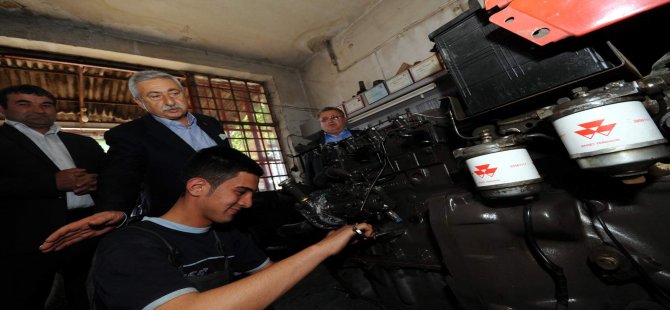 Palandöken, 400 Bin Çocuk Tarlada Çalışıyor