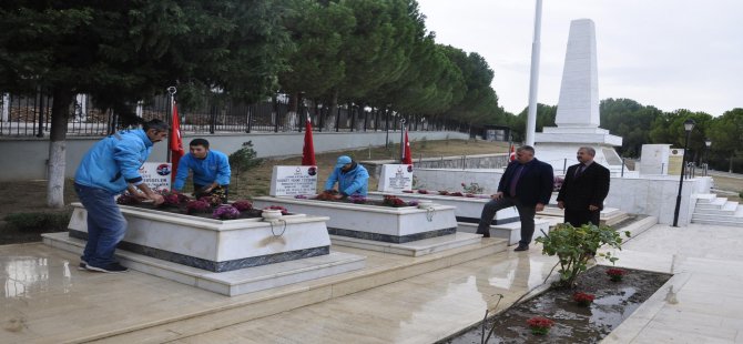 Akhisar Şehitliği’nde Bakım ve Temizlik Yapıldı