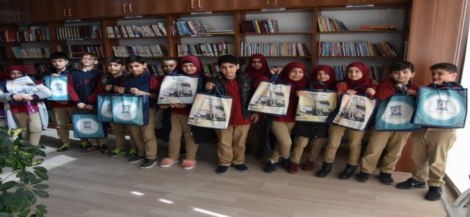 Kütüphane Haftasında Öğrencilere Aliağa Tarihi Hediye Edildi