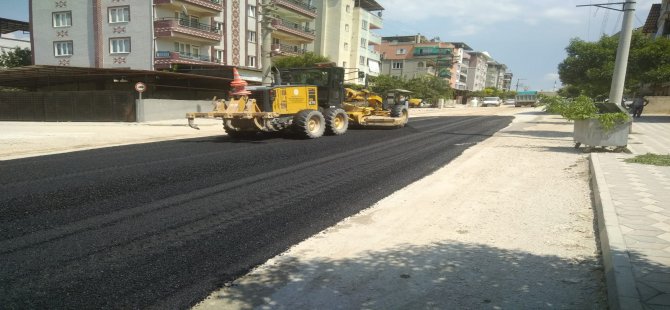 Büyükşehir’in Asfalt Çalışmaları Devam Ediyor