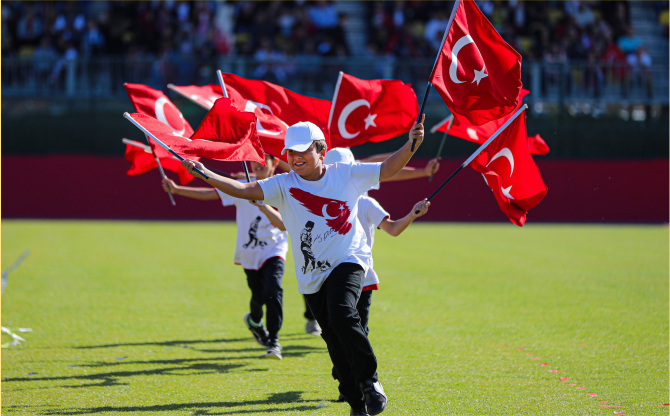 Aliağa, Cumhuriyetin 101. Yılında Atatürk Stadında Buluştu