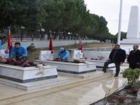 Akhisar Şehitliği’nde Bakım ve Temizlik Yapıldı